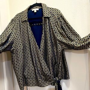 Michael Kors Gold/Navy Wrap Blouse, bubble sleeve never worn NWOT